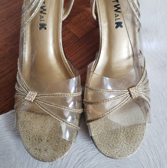 Wedding heels - Picture 2 of 6